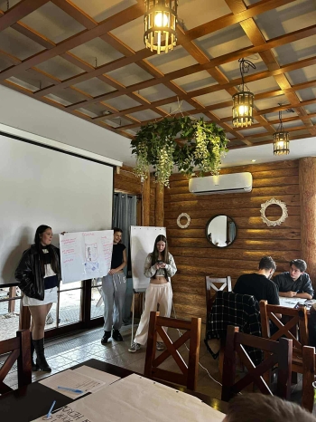 571243543_1939833383502293_2653247687389802270_n