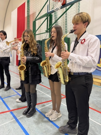 577404421_1948270279325270_1695186621416513964_n