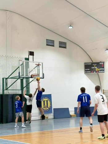 585133866_1956671611818470_7085889459345085273_n