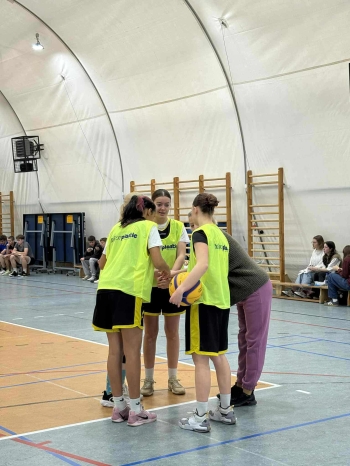 585133866_1956671838485114_6601985323766338462_n