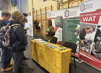 590584591_1965700684248896_8753626140504985578_n