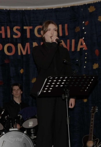 589717354_1967443110741320_3707647650351600149_n