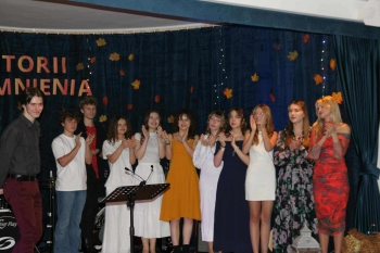 589953816_1967442487408049_7079385744892668501_n