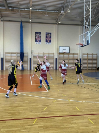 591323023_1966660320819599_4809590086513189517_n