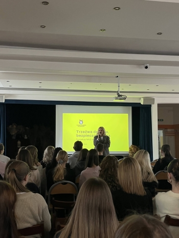 594061033_1972661000219531_482331665362435696_n