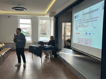 644337579_2045008886318075_860192763040262192_n