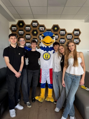 654229831_2062282491257381_812749747928919418_n