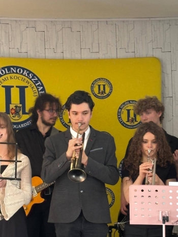 657268361_2067660617386235_1552867082647220244_n