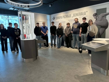 660286345_2073269426825354_5018760789017932010_n