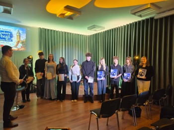 657601317_2070229703795993_653674109069582686_n