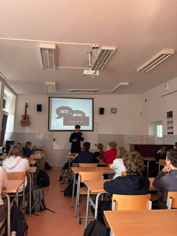 667009924_2080335706118726_3201829990723516045_n