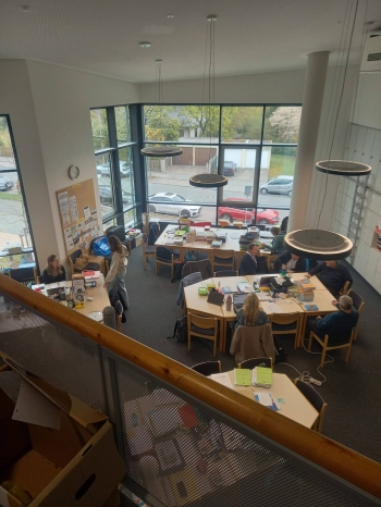 671174945_2084902055662091_3794858793417712716_n