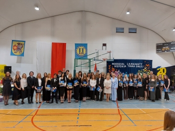 682106977_2098907527594877_5781502458047219824_n