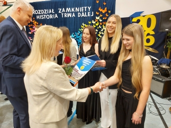 683208080_2098907530928210_3959452813016648873_n