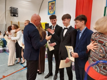 684918986_2098903474261949_8583559722916600522_n