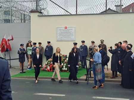 Uroczystość odsłonięcia tablicy pamięci Ofiar Niemieckiej Zbrodni Pomorskiej 2.10.2023