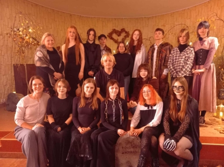 ''Memento mori'' – niezwykły spektakl szkolnego koła teatralnego