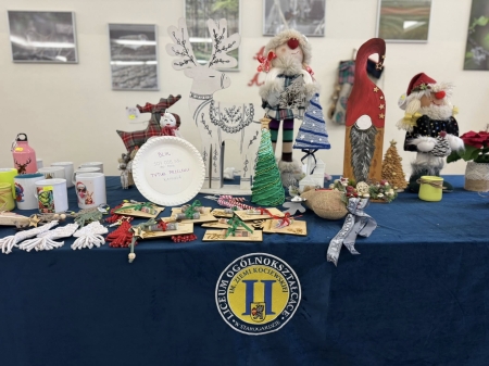 Prelekcja oraz kiermasz świątecznych ozdób i słodkości w ramach projektu „Zrozumieć Brata, usłyszeć Siostrę”