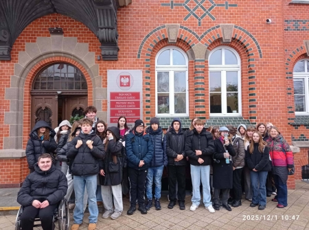Wycieczka klasy 2a do Urzędu Miejskiego 1.12.2025