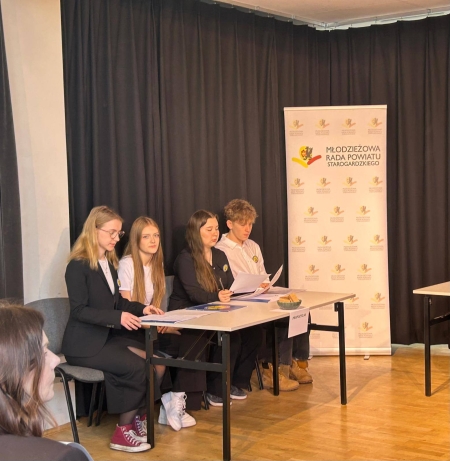  Uczniowie II LO w kolejnym etapie debaty oksfordzkiej