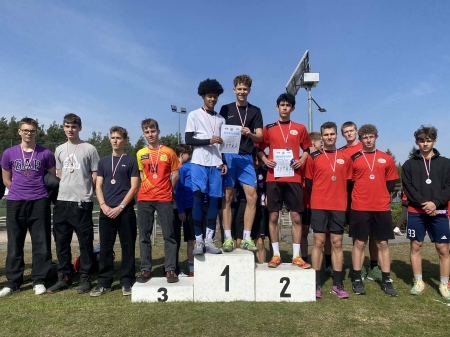 Mistrzostwa Powiatu w drużynowych biegach przełajowych dziewcząt i chłopców