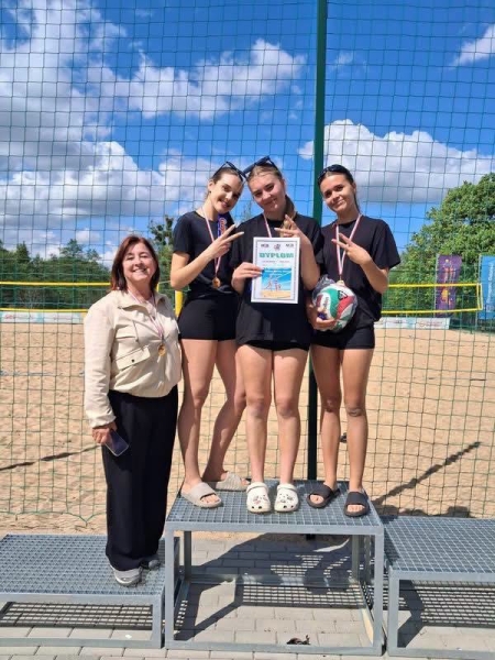 Sukces w Mistrzostwach Powiatu siatkówki plażowej dziewcząt 21.05.2026