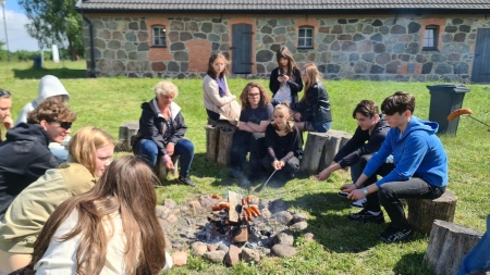 Wycieczka edukacyjno-integracyjna klas 1D, 1E i 3D do Będomina 17.06.2026