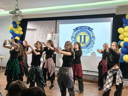 Dedykowana młodzieży Mini-Akademia z okazji 35-lecia istnienia szkoły