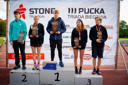Wielki sukces naszego ucznia!  Julian Pstrong zajął I miejsce w półmaratonie!